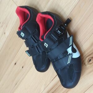 Peloton Bike Shoes size 39 (women's 8)